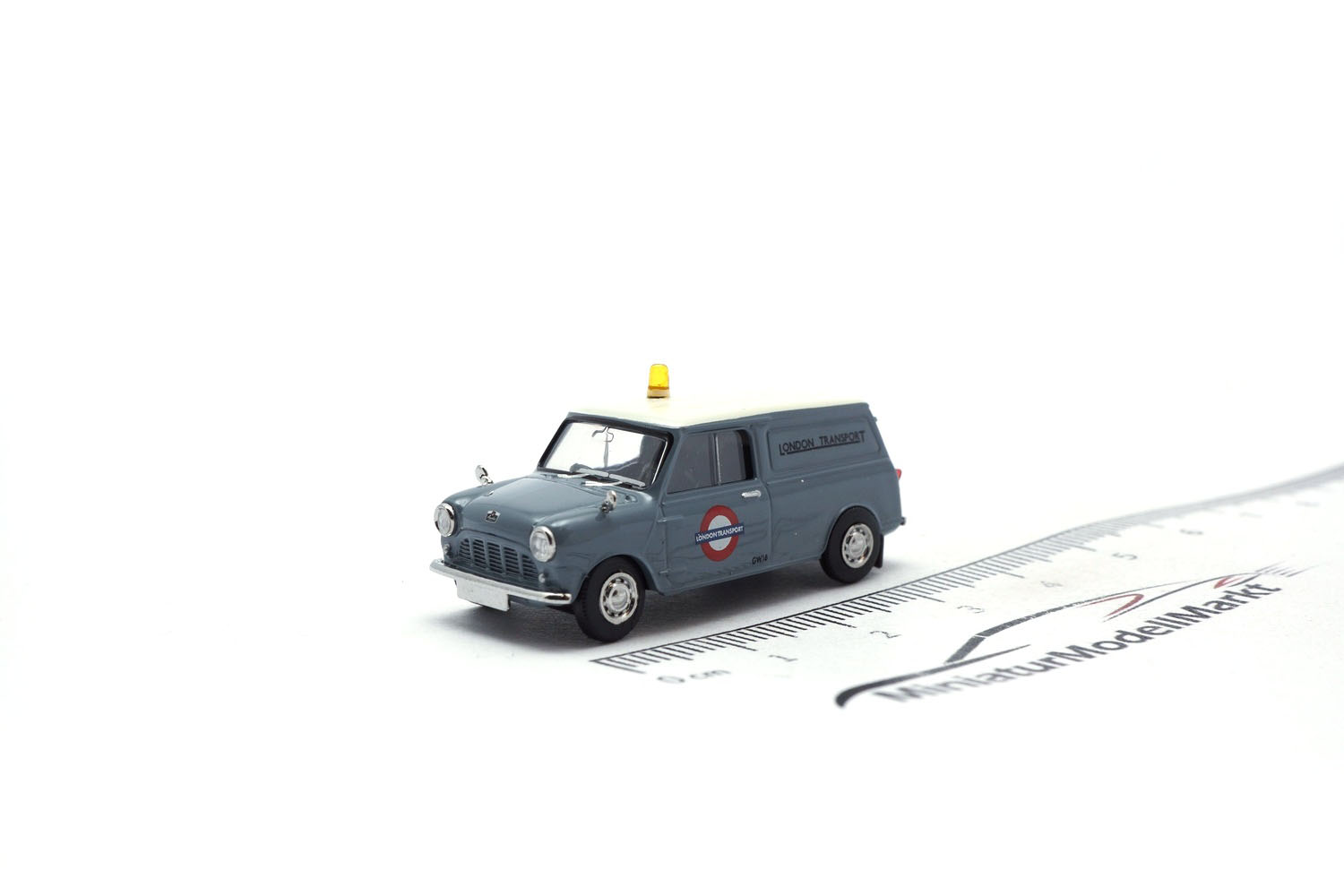 Brekina BRE15370 Austin Mini Countryman - London Transport 1:87