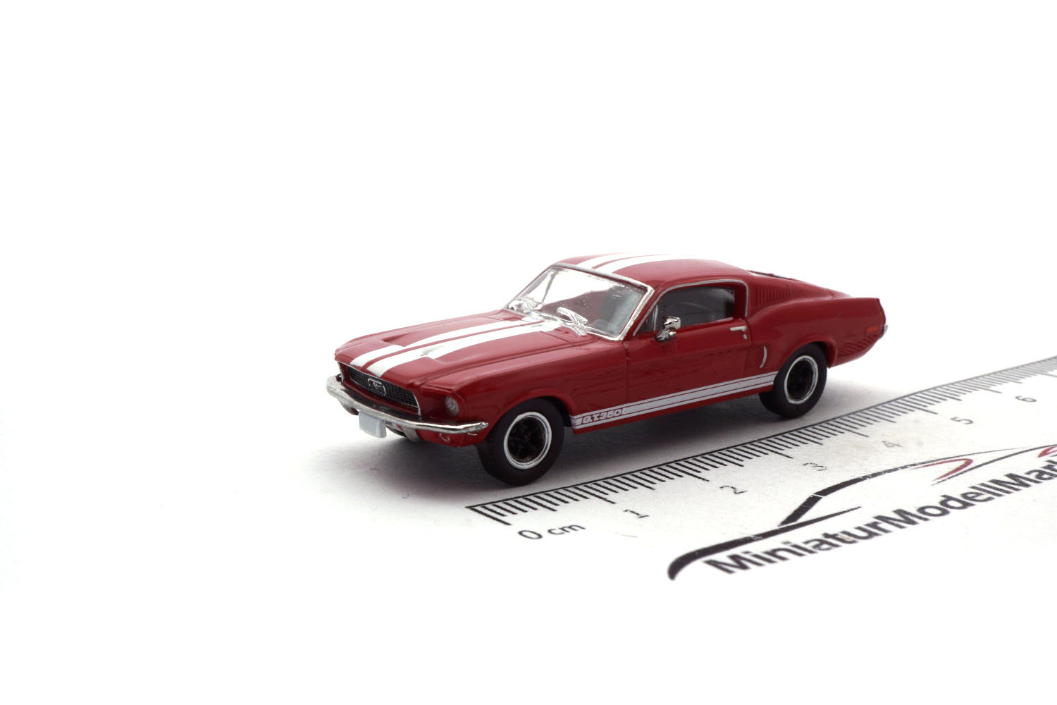 Brekina BRE19605 Ford Mustang GT 350 Fastback - rot , weiss - Vorbestellung 1:87