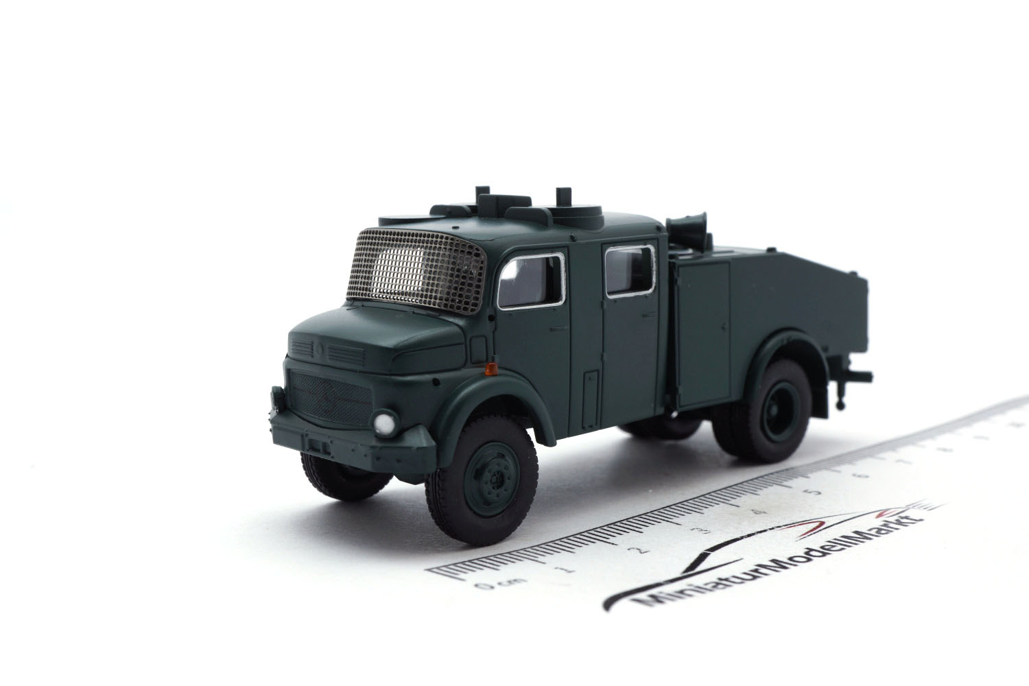 Brekina BRE47184 Mercedes LA 1113 Wasserwerfer - Bundesgrenzschutz 1:87