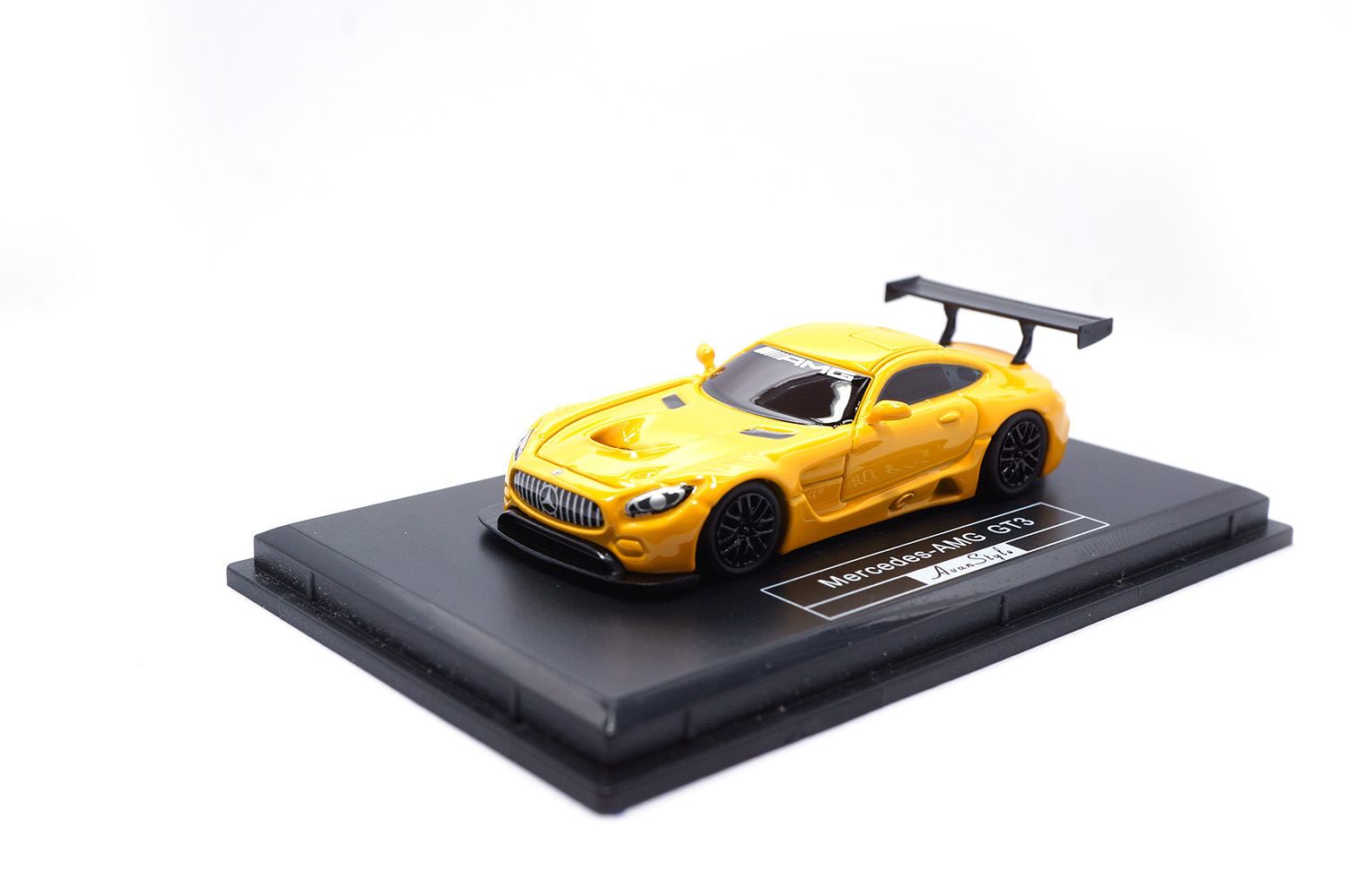 FrontiArt AS017-08 Mercedes-AMG GT3 - Gelb 1:87