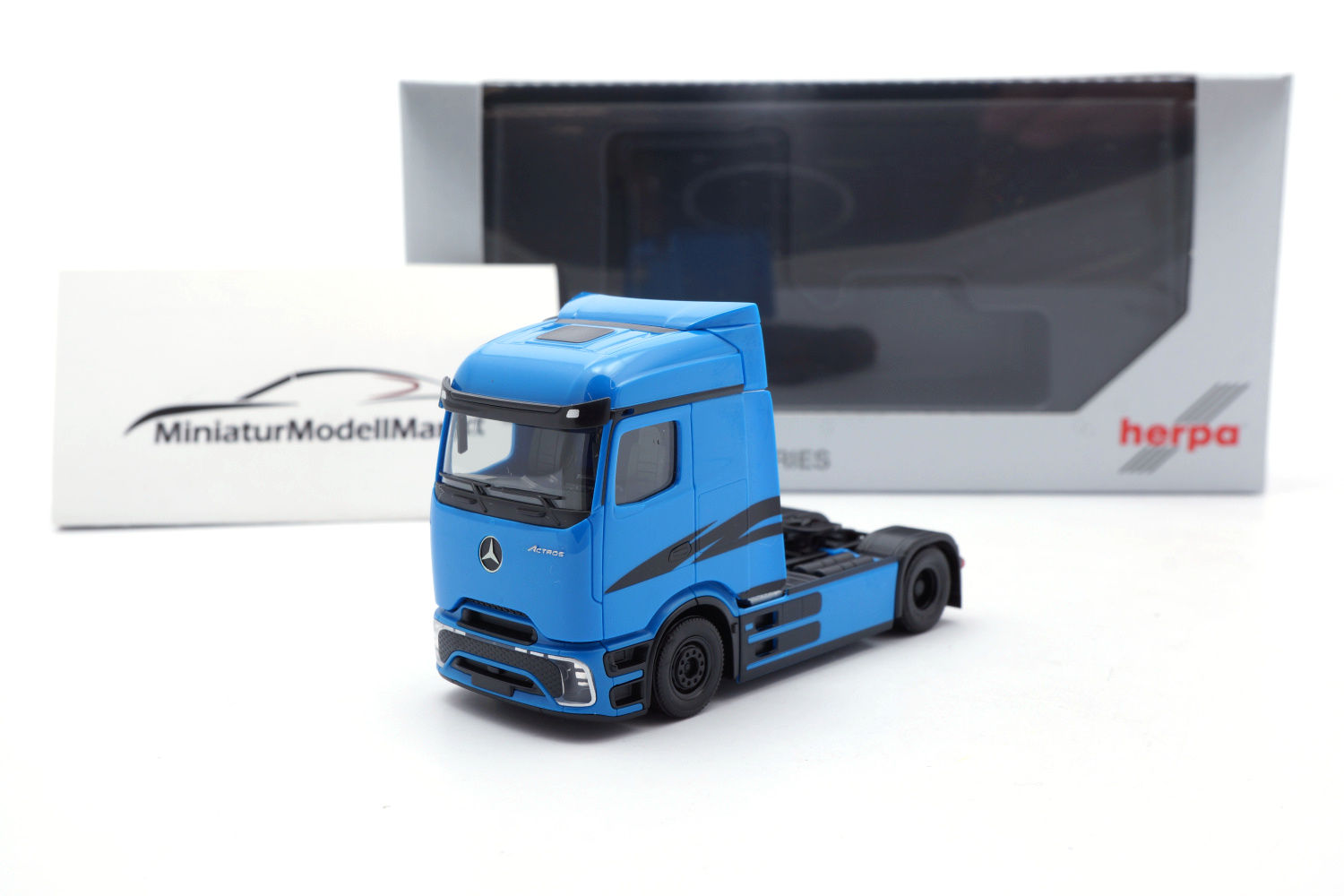 Herpa 918923 Mercedes-Benz Actros ProCabin e600 - eXtra 1:87