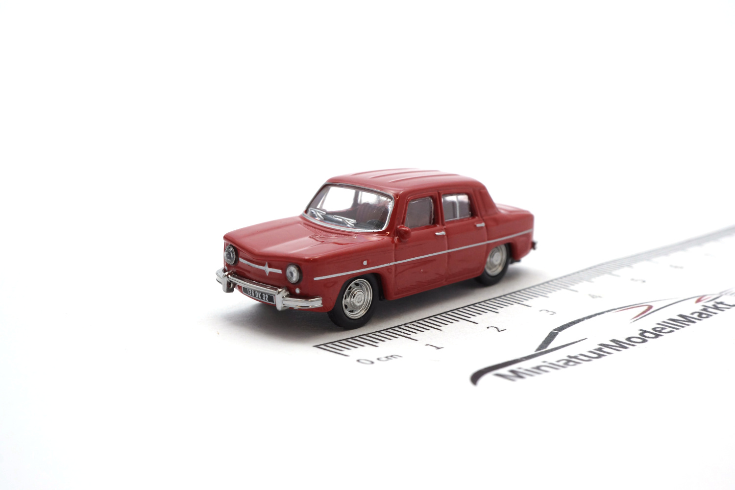 Norev 512795 Renault 8 - Rot - 1963  1:87