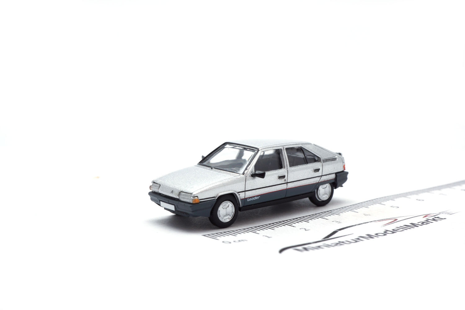 PCX87 PCX870716 Citroen BX Leader - silber 1:87