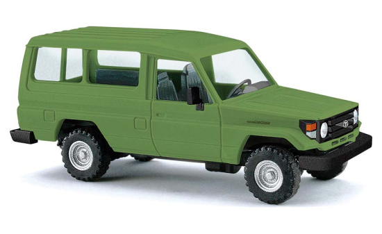 Busch 43556 Toyota Land Cruiser HZJ 78 »Grün« 