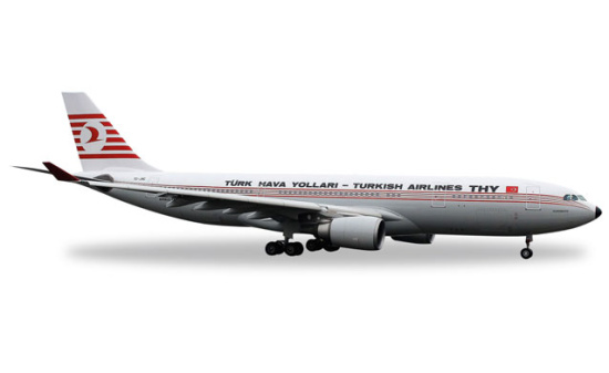 Herpa 529013 Turkish Airlines Airbus A330-200 - Retro colors 1:500