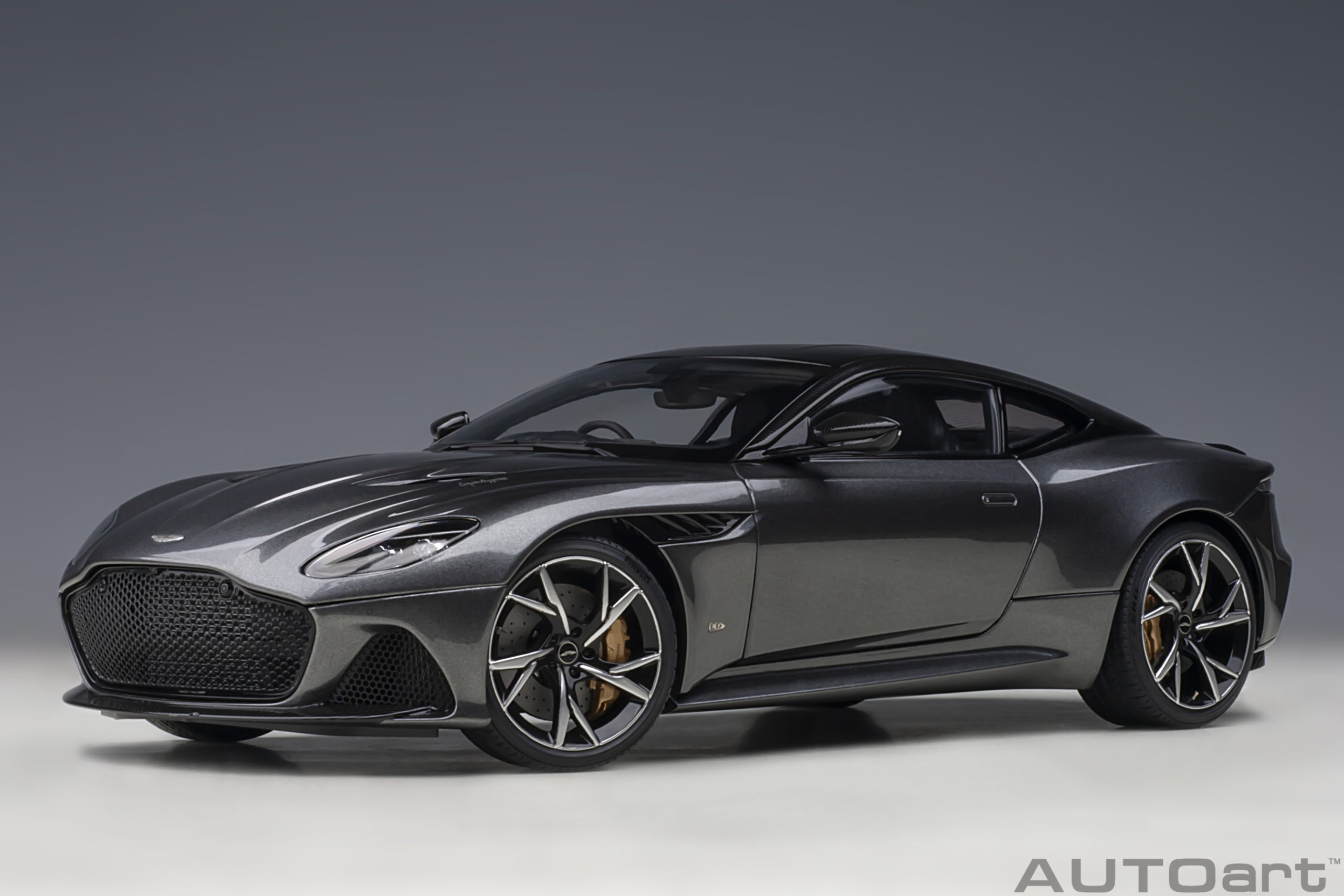 Autoart 70292 Aston Martin DBS Superleggera - Magnetic Silver 1:18