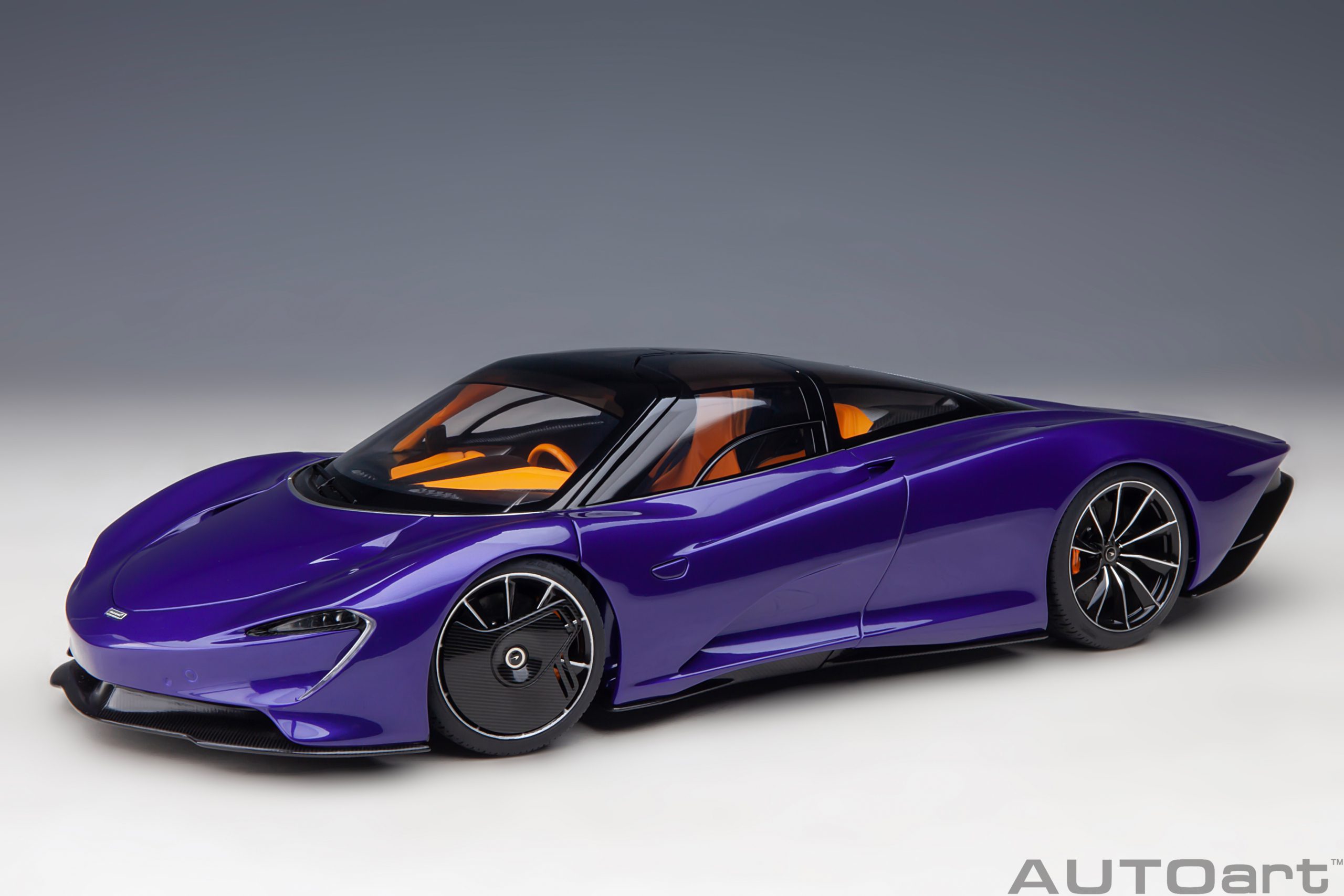 AutoArt 76089 McLaren Speedtail - Lantana Purple 1:18
