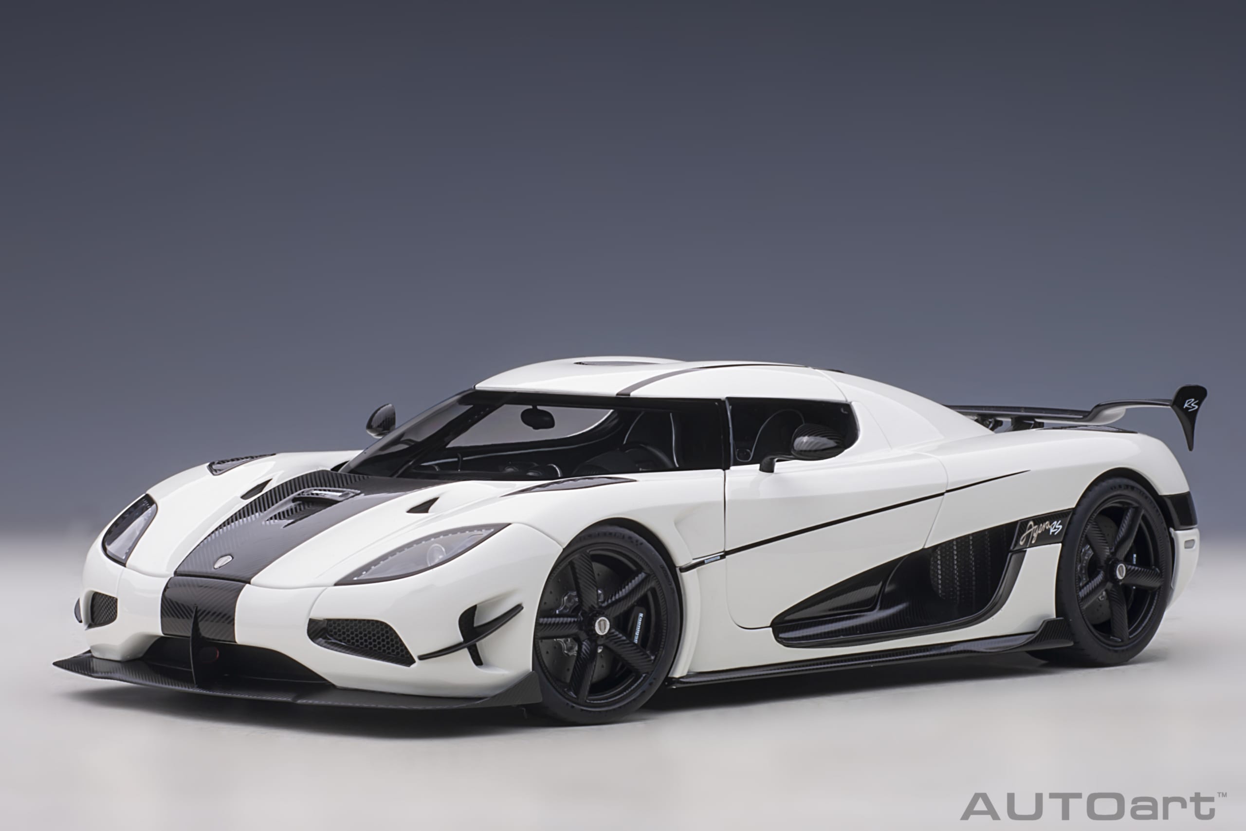 AutoArt 79021 Koenigsegg Agera RS - Arctic White 1:18