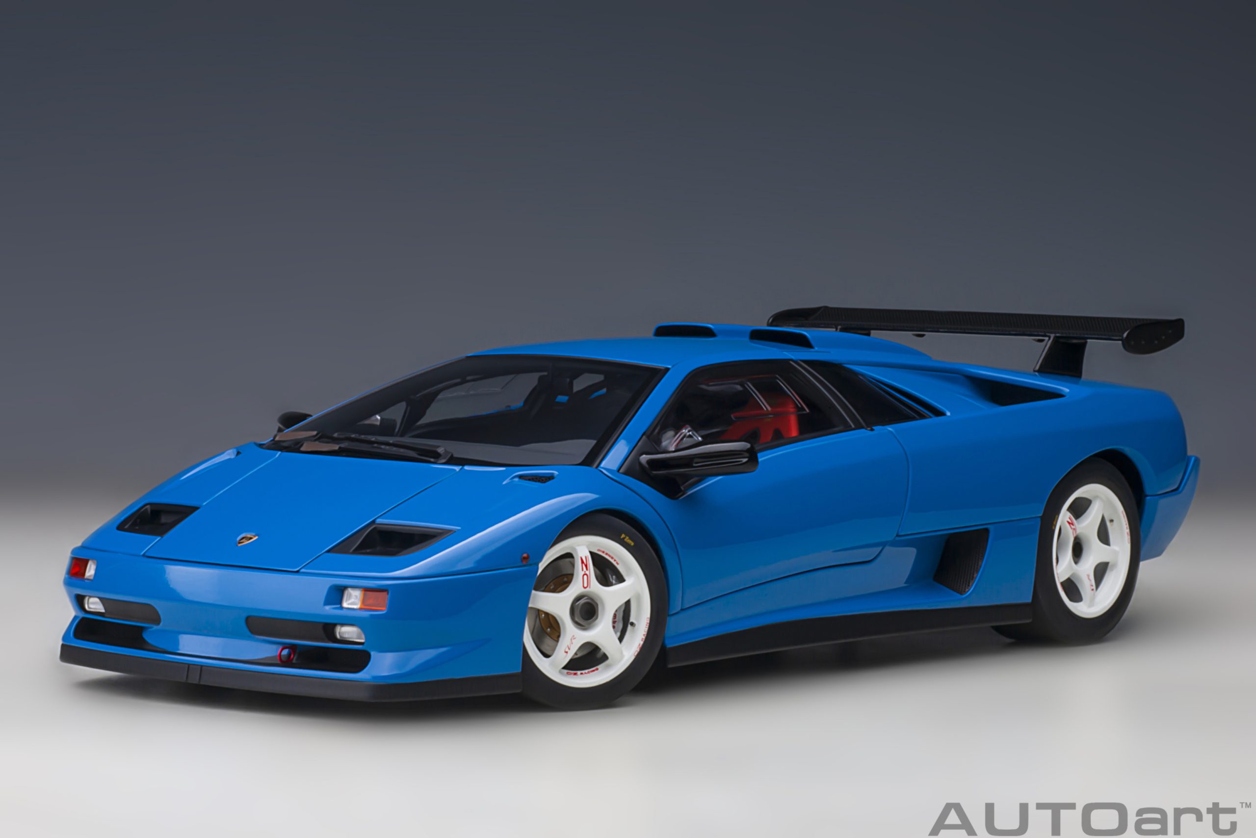AutoArt 79148 Lamborghini Diablo SV-R - Blu Le Mans 1:18