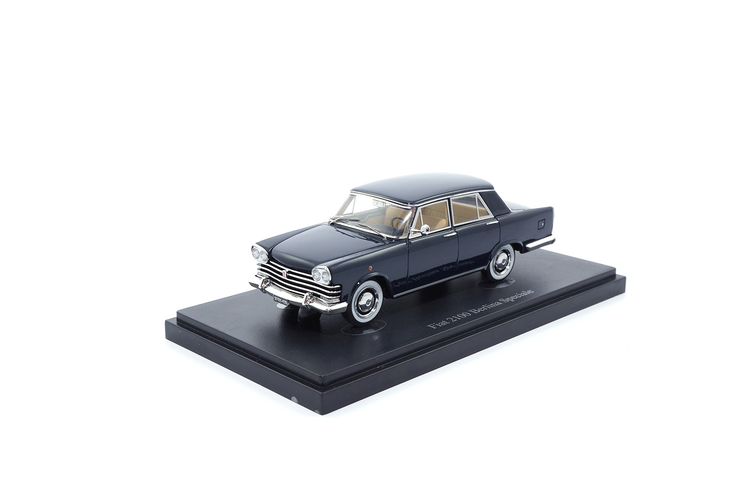 Autocult 05021 Fiat 2100 Berlina Speciale - dunkelblau 1:43