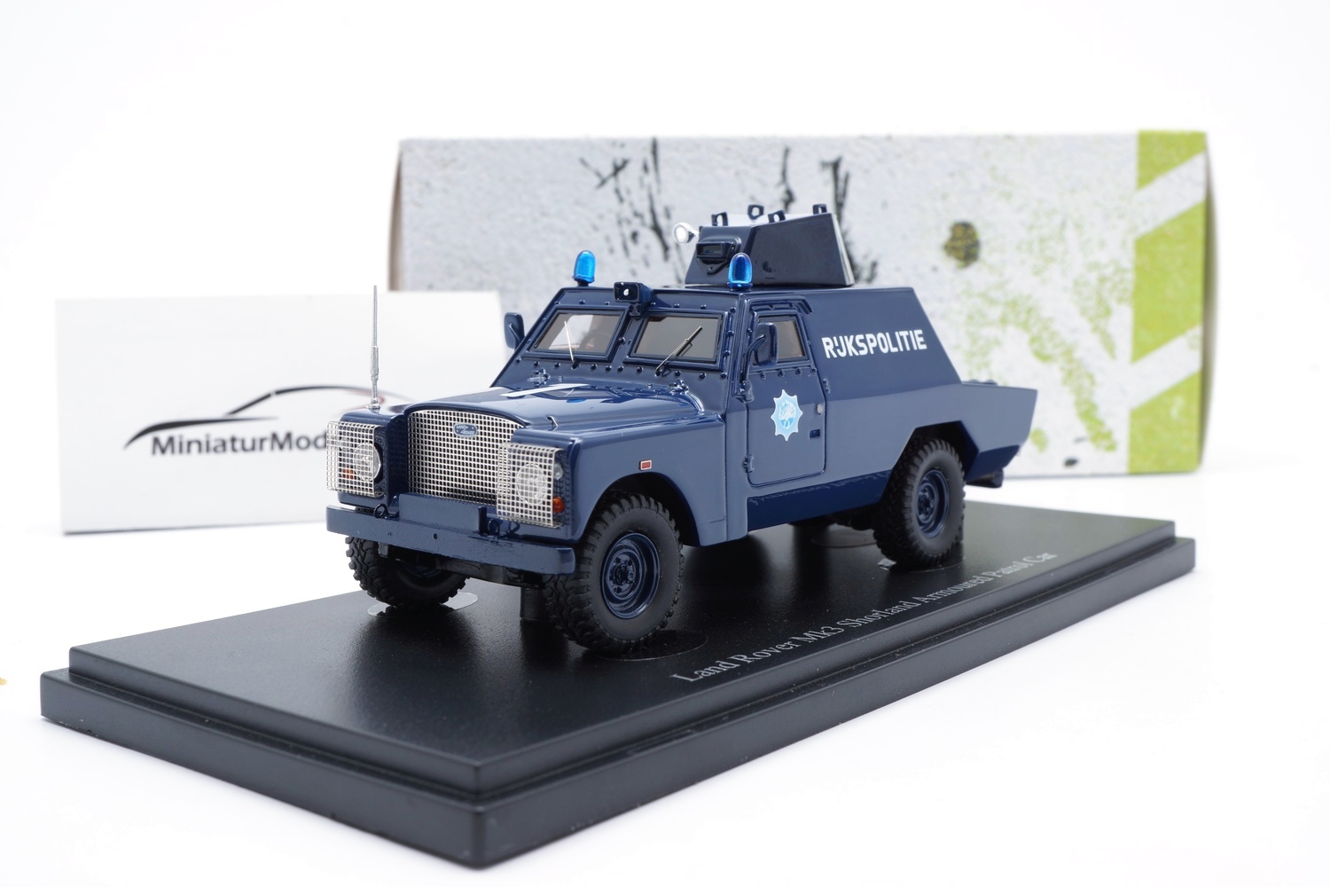 Autocult 12018 Land Rover Mk3 Shorland Armoured Patrol Car Rijkspolitie 1:43