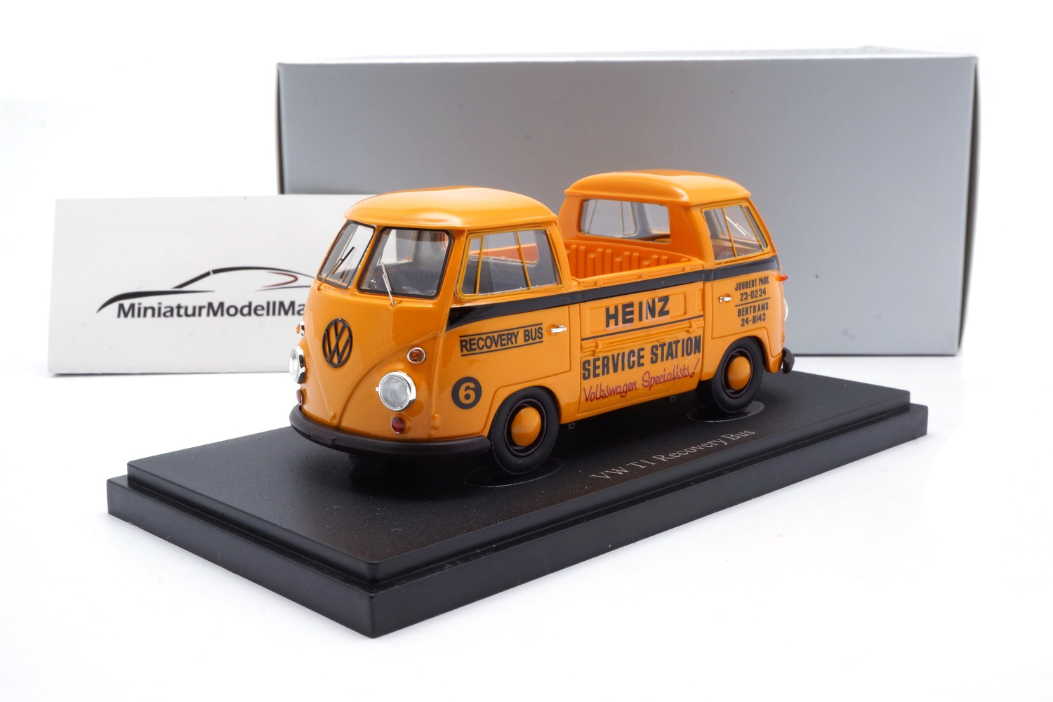 Autocult 99125 VW T1  Recovery Bus - Set of the Year 2025 1:43