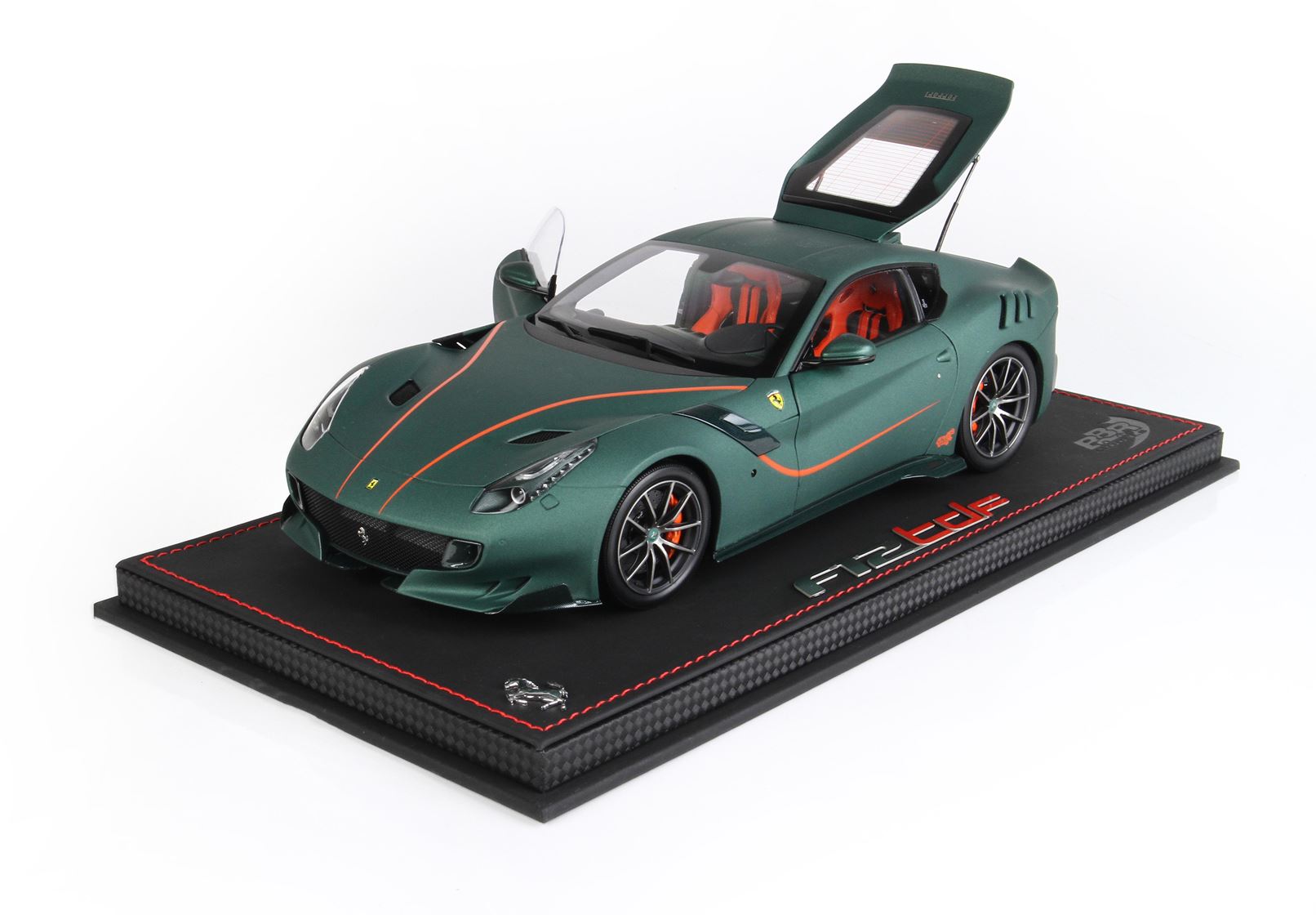 BBR BBR182105ST Ferrari F12 TDF  - Matt Green (inkl. Vitrine) 1:18