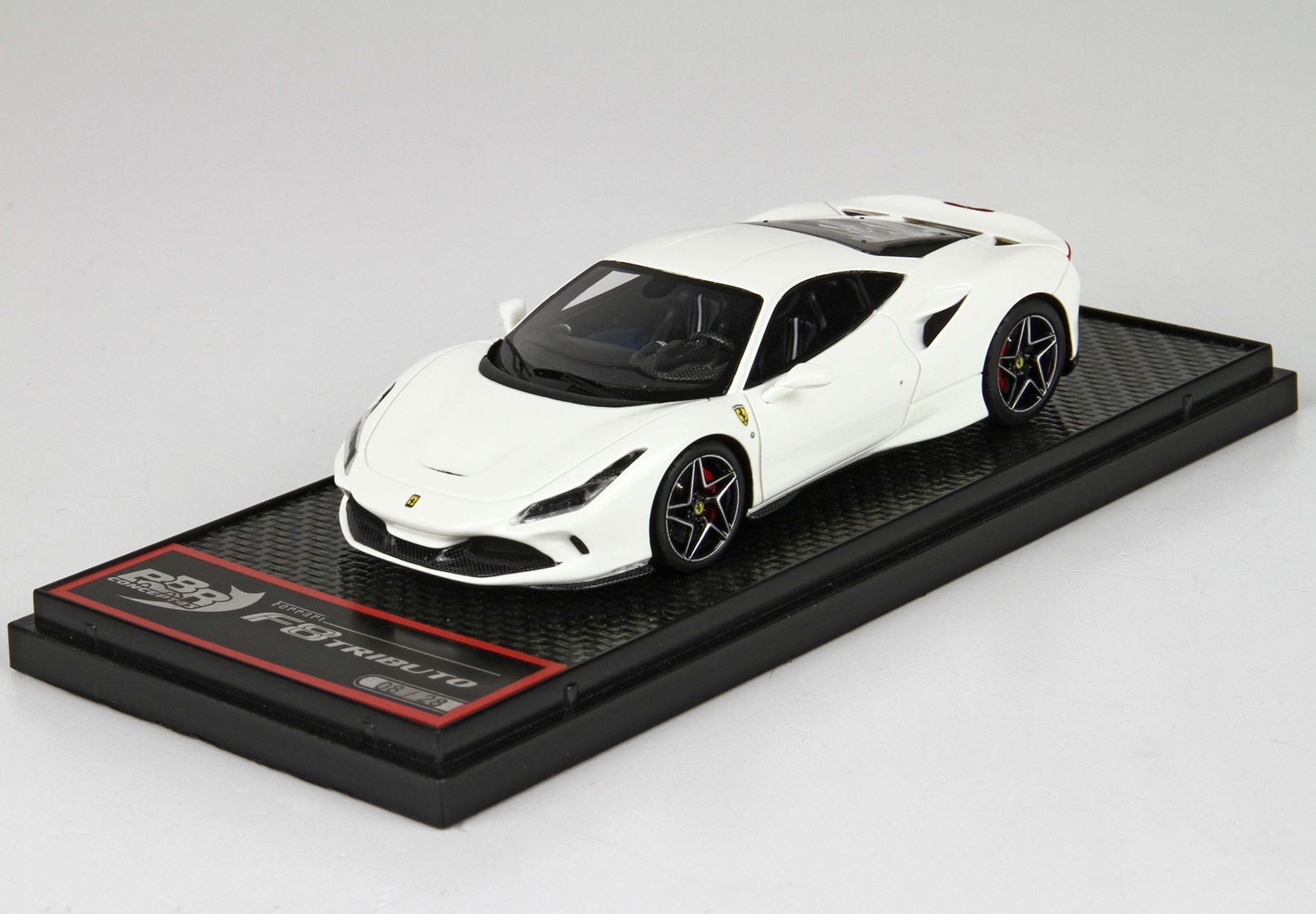 BBR BBRC224C Ferrari F8 Tributo - Avus White / Diamond shape wheels 1:43