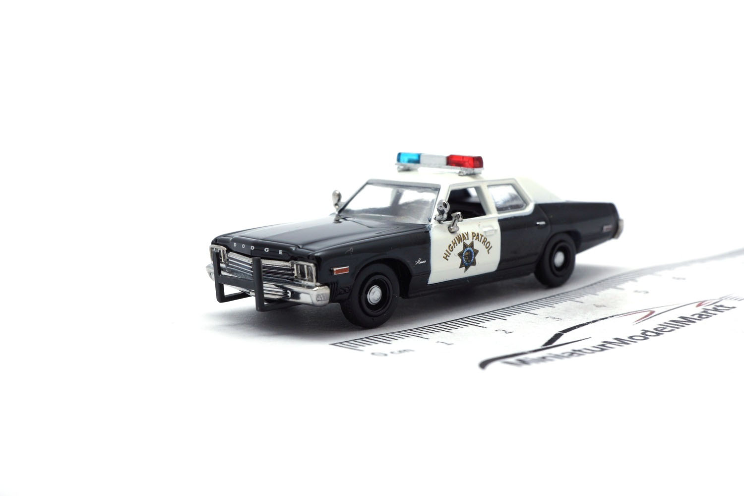 Brekina 18159 Dodge Monaco - California Highway Patrol 1:87
