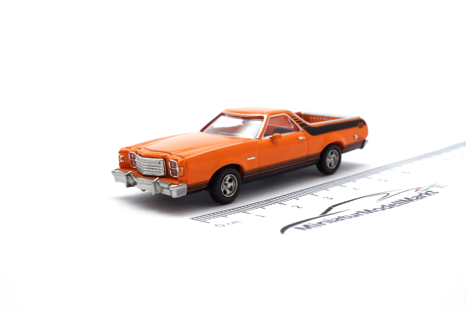 Brekina BRE18227 Ford Ranchero GT - orange 1:87