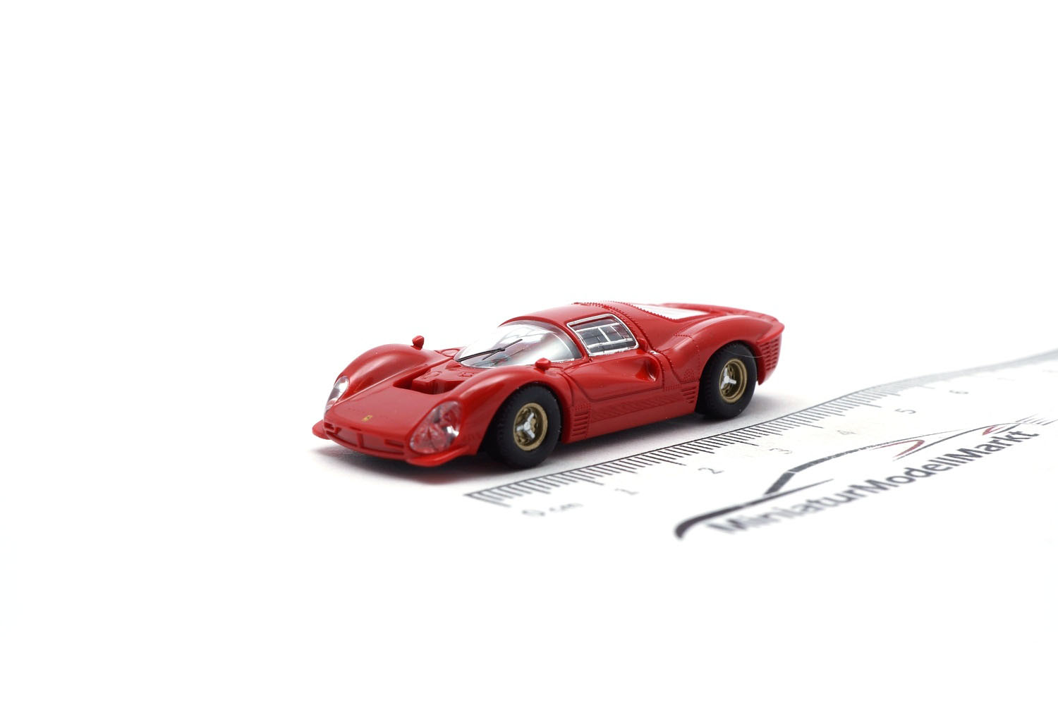 Brekina 22900 Ferrari 330 P3 Berlinetta - rot 1:87