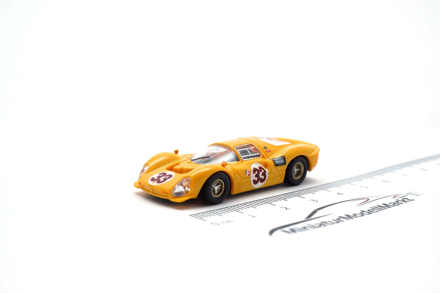 Brekina BRE22908 Ferrari 330P3 - Daytona - W.Mairesse - J.Blaton 1:87