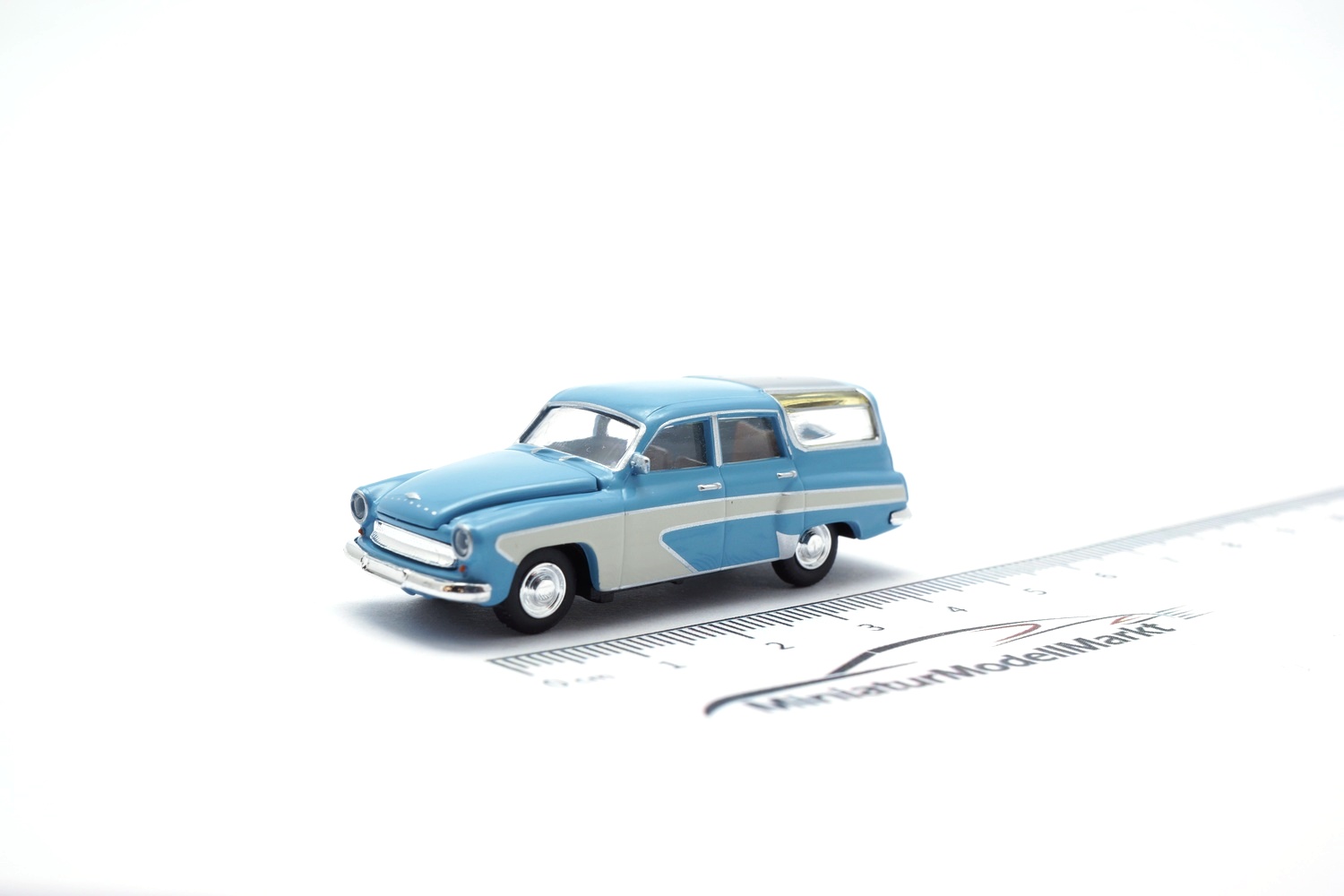 Brekina BRE27125 Wartburg 311 Camping - hellblau , weiss 1:87