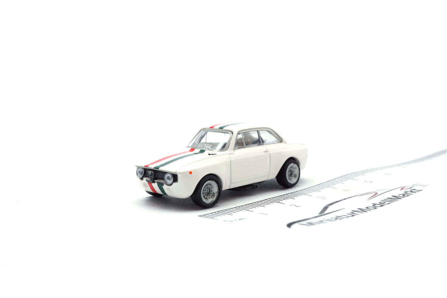 Brekina 29705 Alfa Romeo GTA 1300 - Italia - 1971 1:87