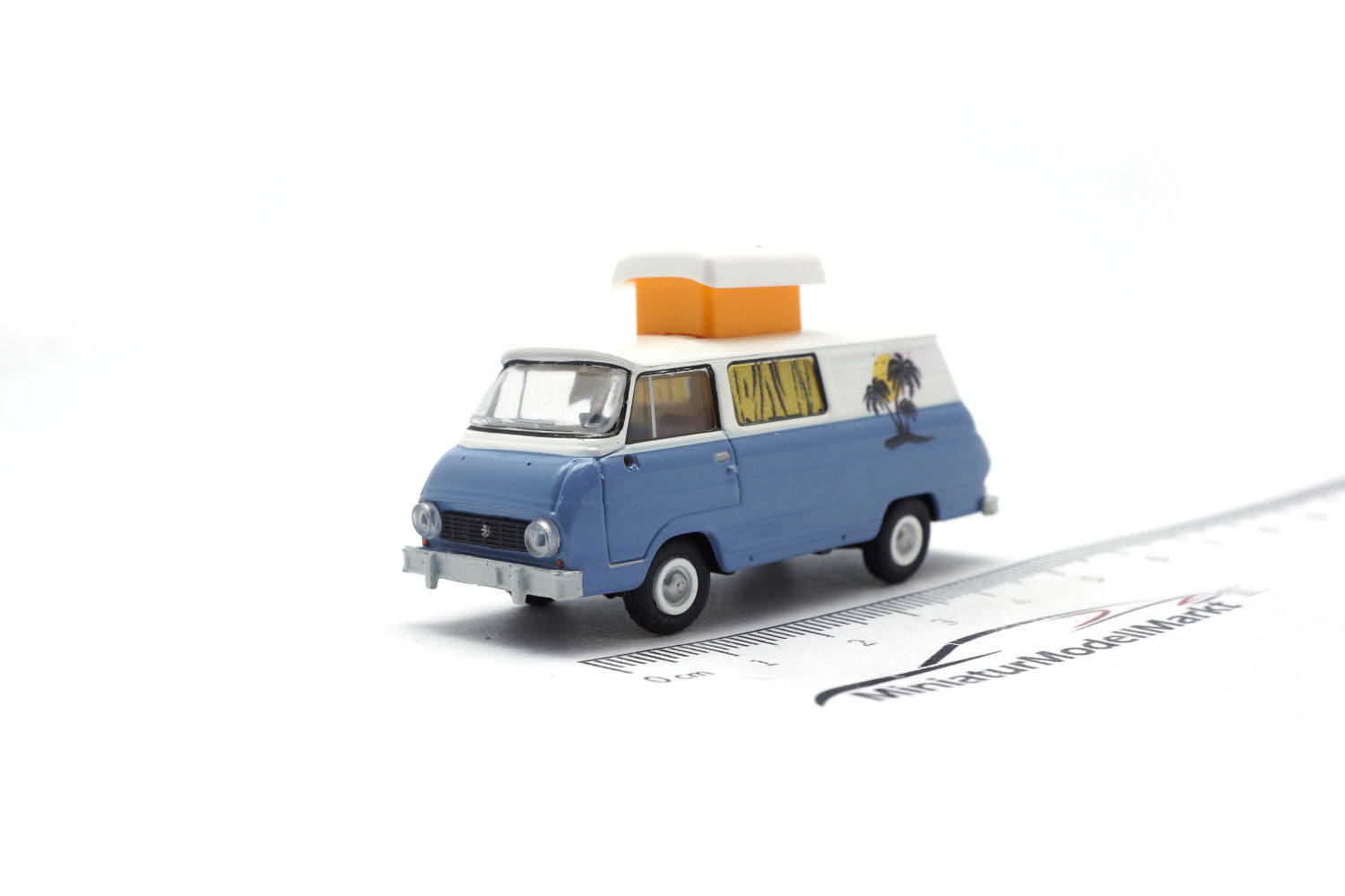 Brekina BRE30823 Skoda 1203 Camper - weiss , blau 1:87