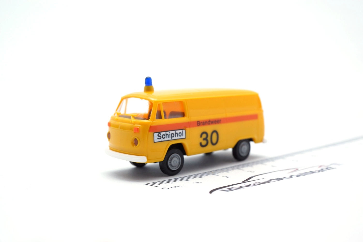 Brekina BRE33552 VW T2 Kasten - Brandweer Schipol 1:87