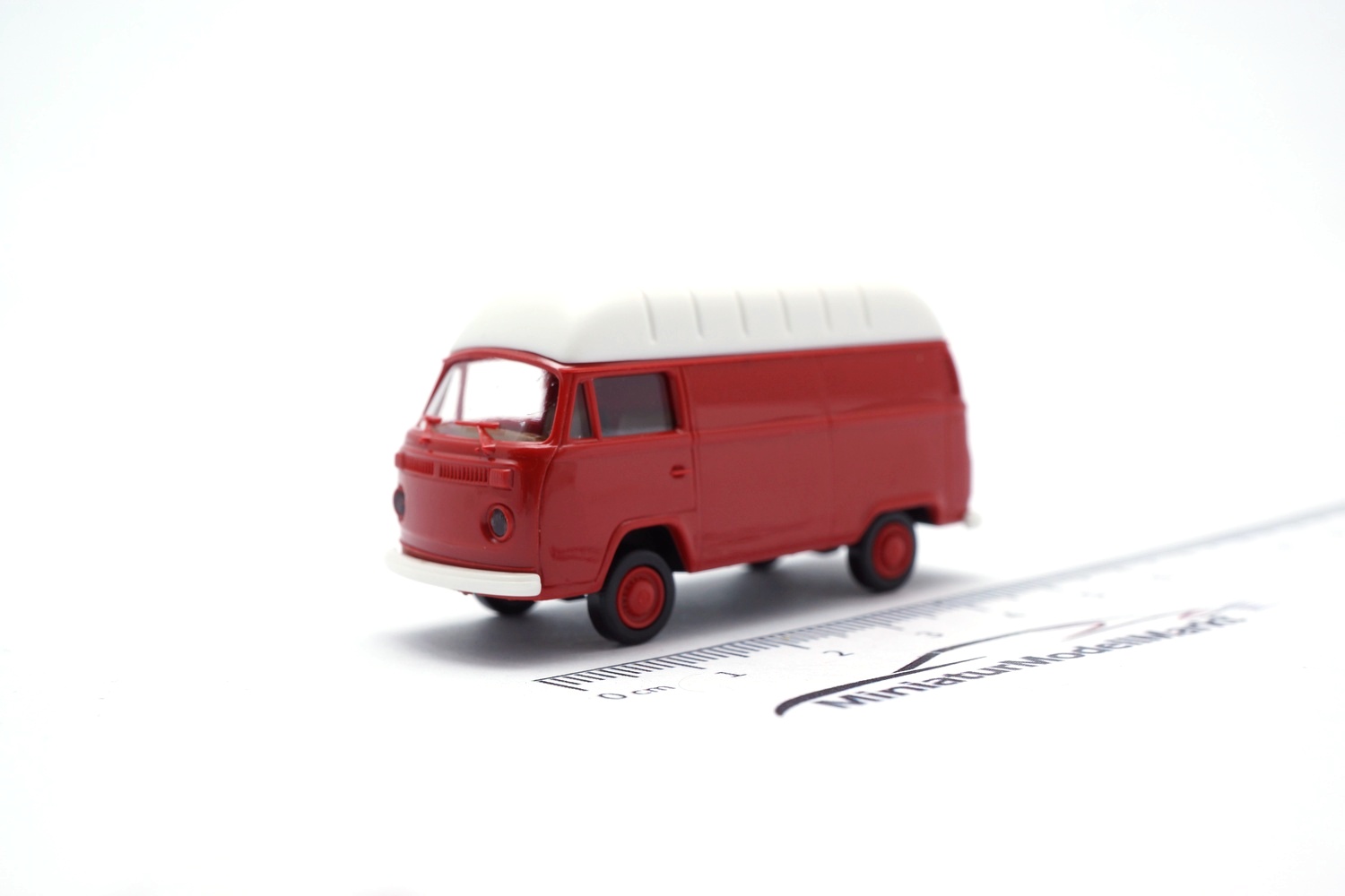 Brekina 33813 VW T2 HD-Kasten - Rot 1:87