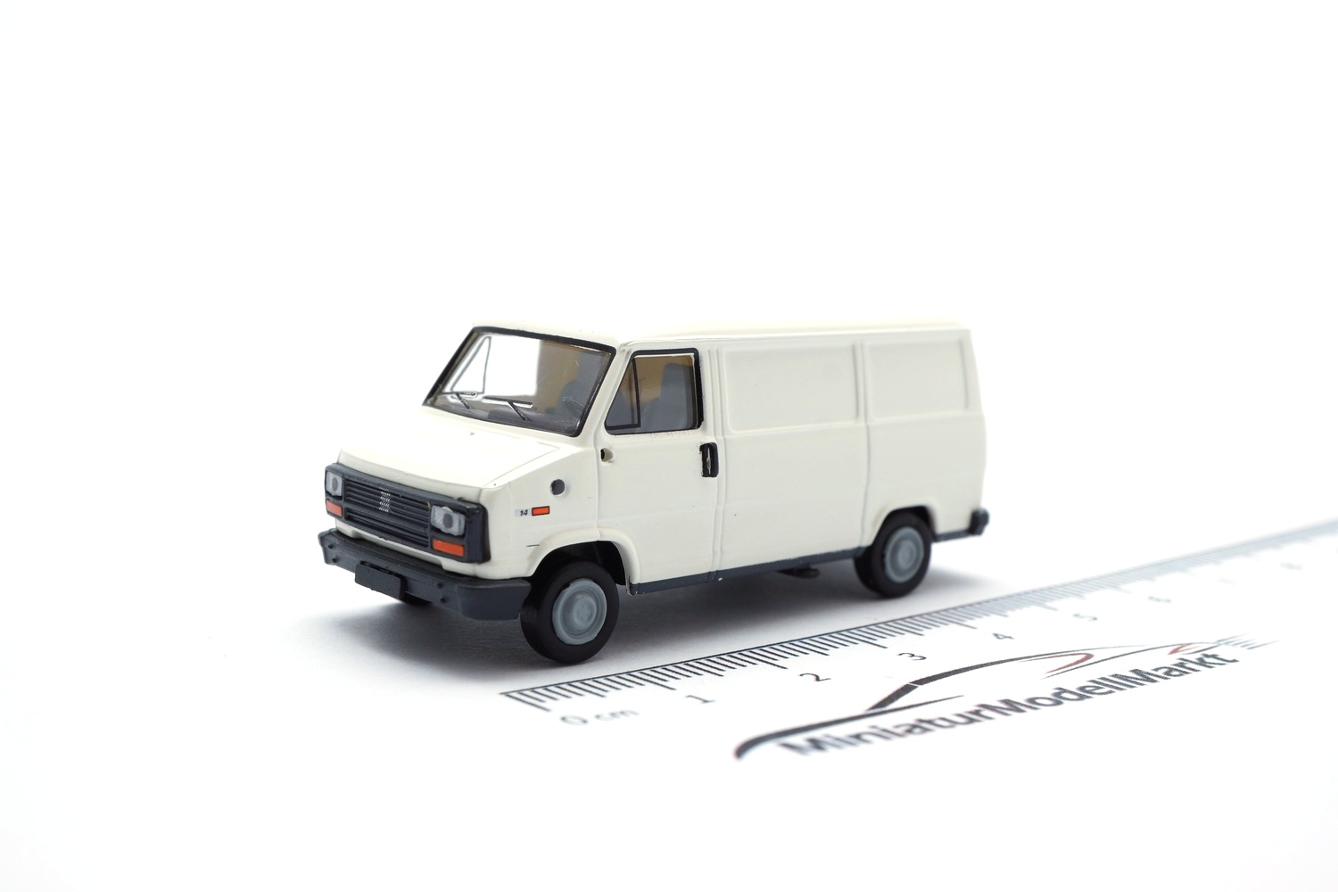 Brekina 34916 Fiat Ducato Kasten - weiss - 1982 1:87