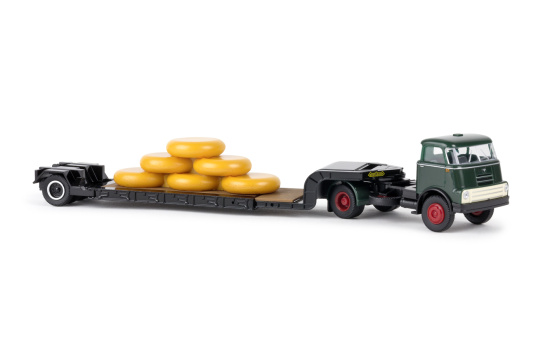 Brekina 85221 DAF Do 2000 - Käse aus Holland 1:87