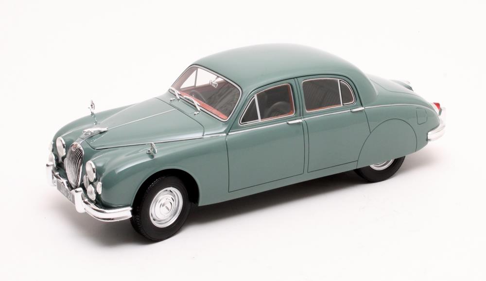 Cult Models CML047-1 Jaguar 2.4 MKI - green - 1955  1:18