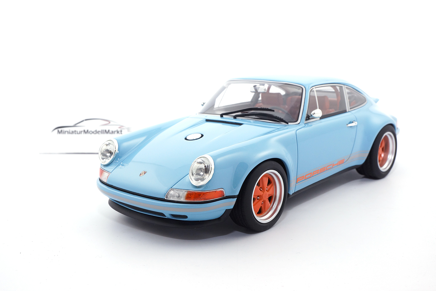 CMR 079 Porsche 911 - Singer Coupe - Dubai Modification - lightblue/orange 1:18