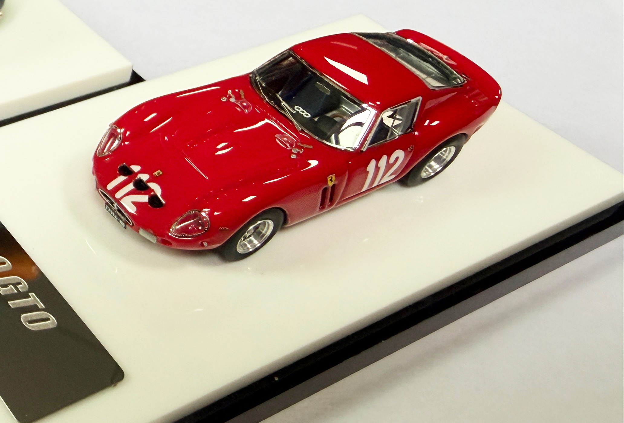 DMY 87008 Ferrari 250 GTO - #112 Red - Vorbestellung 1:87