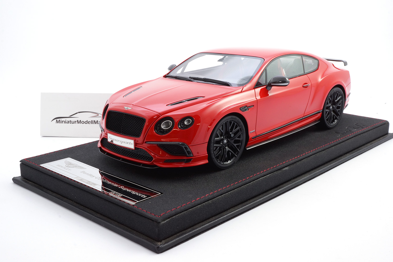 FrontiArt AS019-130 Bentley Continental Supersports - St James Red 1:18