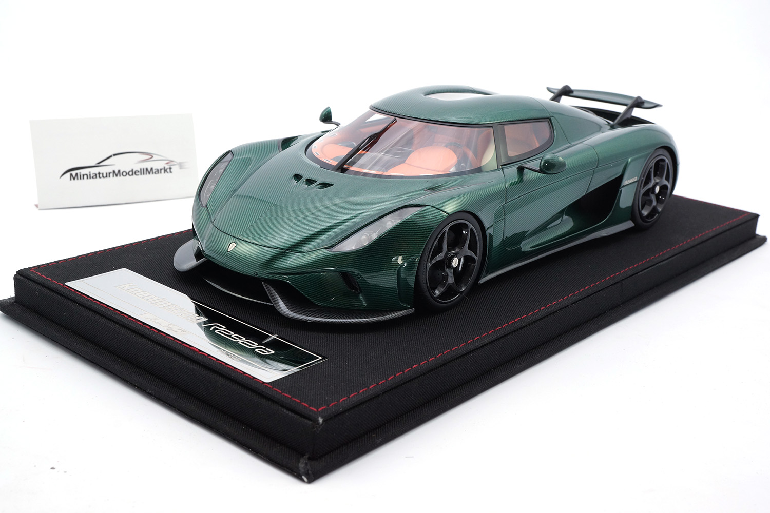 FrontiArt AS025-110 Koenigsegg Regera - Carbon Green 1:18