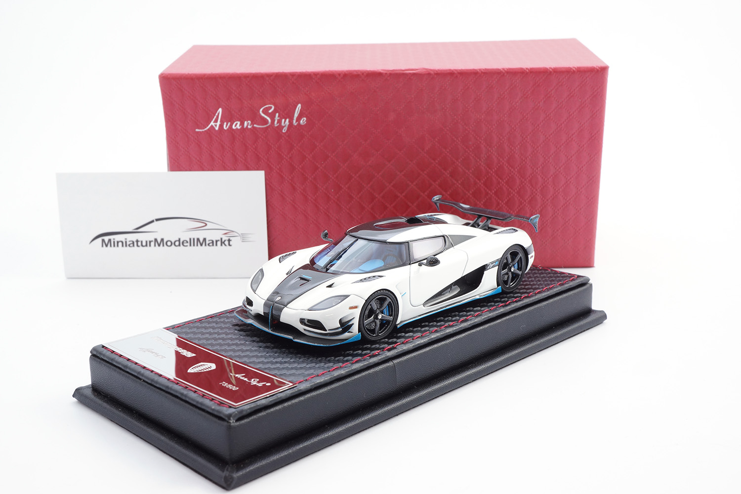 FrontiArt AS026-02 Koenigsegg Agera RS1 - White 1:43