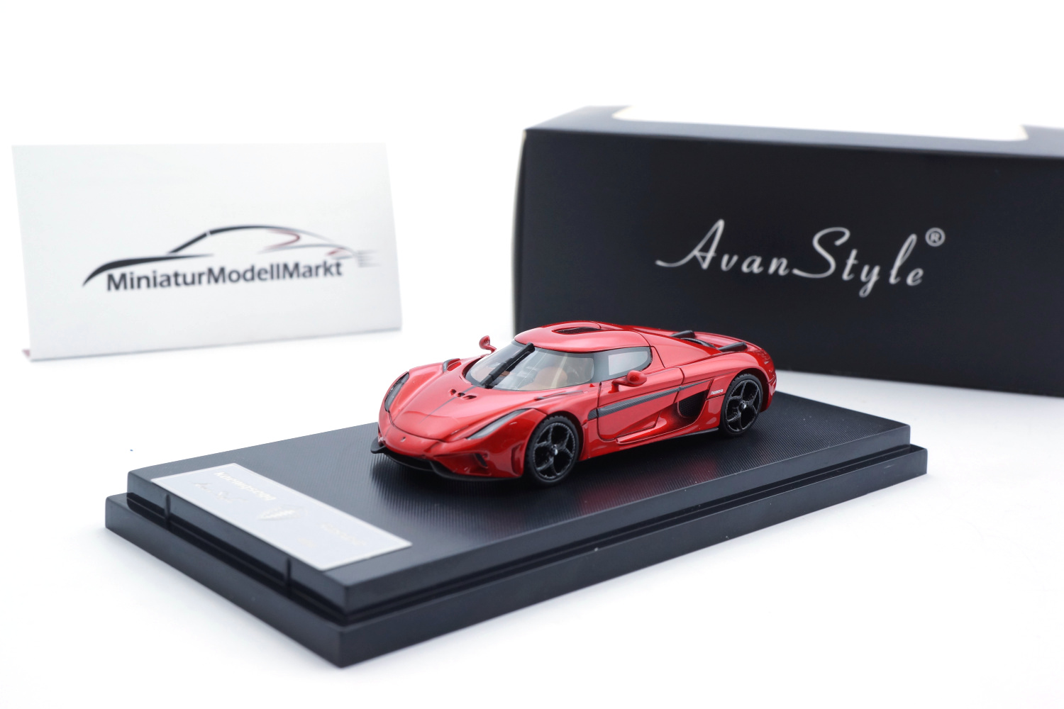 FrontiArt AS033-77 Koenigsegg Regera - Candy Apple Red 1:64