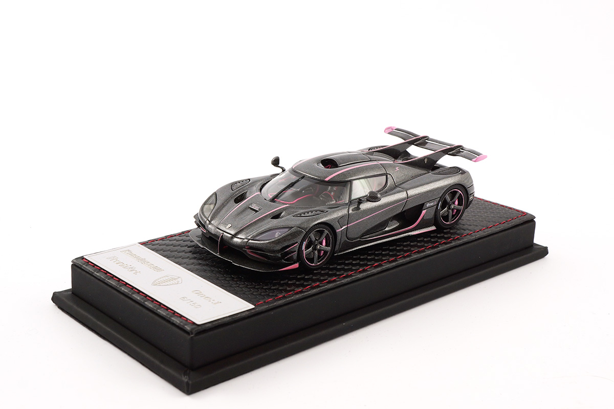 FrontiArt F038-55 Koenigsegg Agera ONE:1 - Carbon Pink 1:43