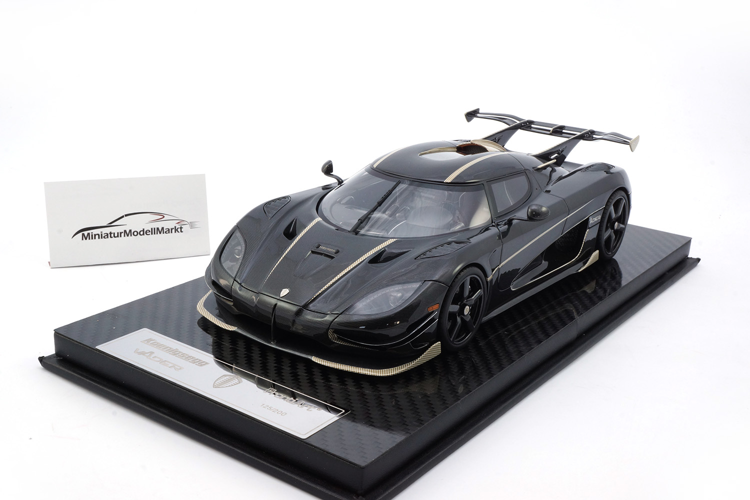 FrontiArt F057-132 Koenigsegg Agera Final Edition Väder 1:18