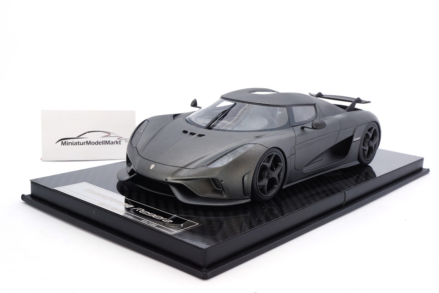 FrontiArt F071-149 Koenigsegg Regera KNC (Koenigsegg Naked Carbon) 1:18