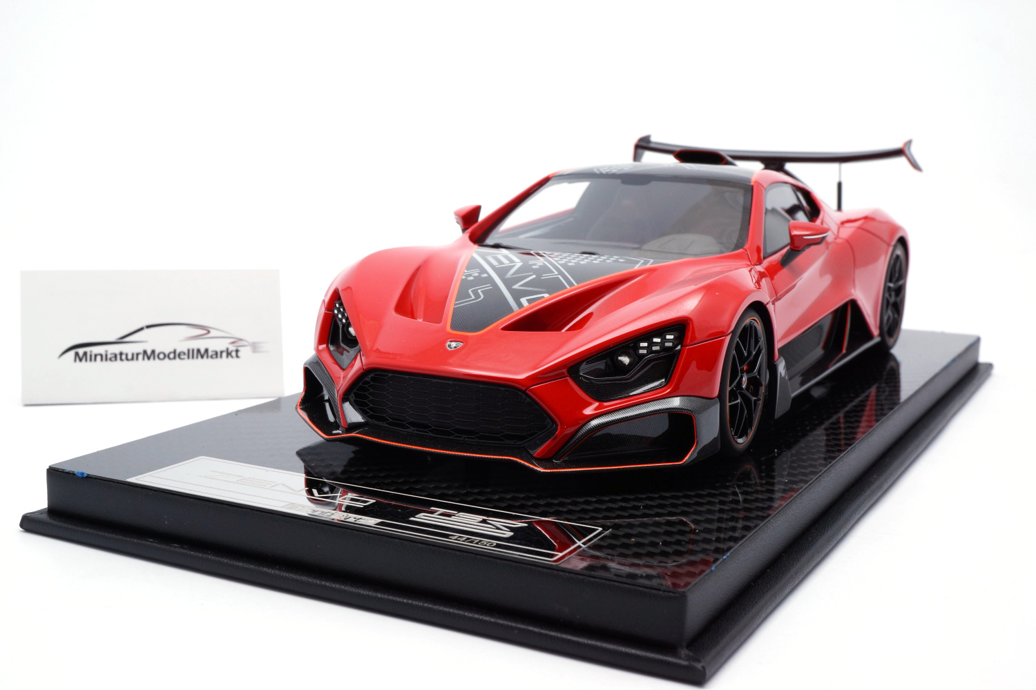 FrontiArt F073-144 Zenvo TSR-S - Red 1:18