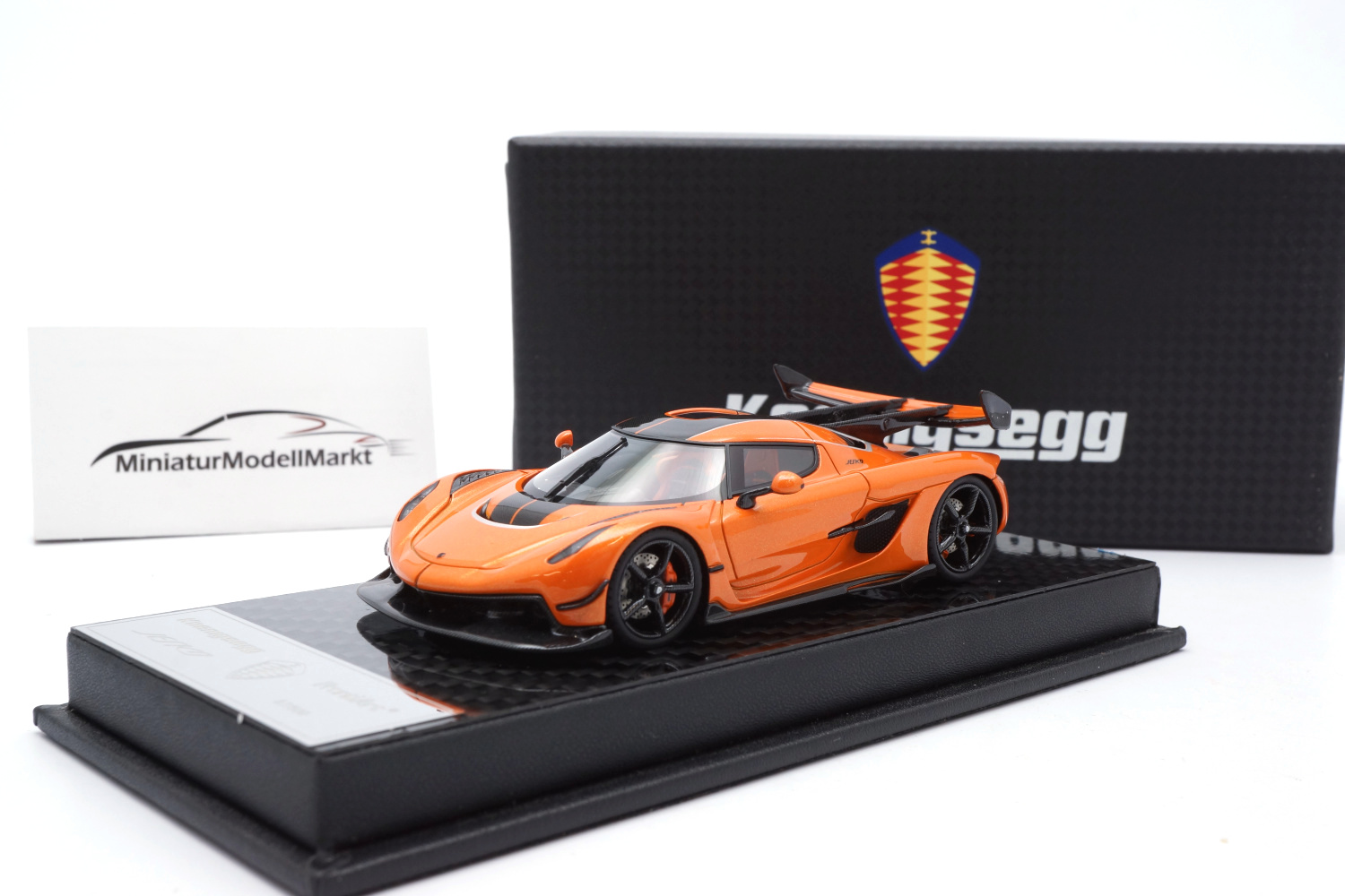 FrontiArt F077-158 Koenigsegg Jesko - Tang Orange 1:43