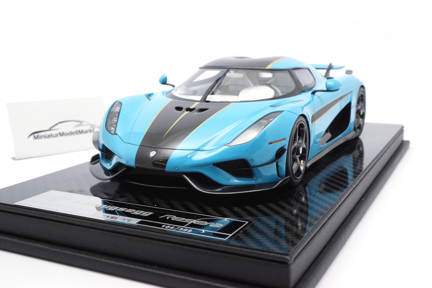 FrontiArt F079-170 Koenigsegg Regera - Pearl Blue 1:18