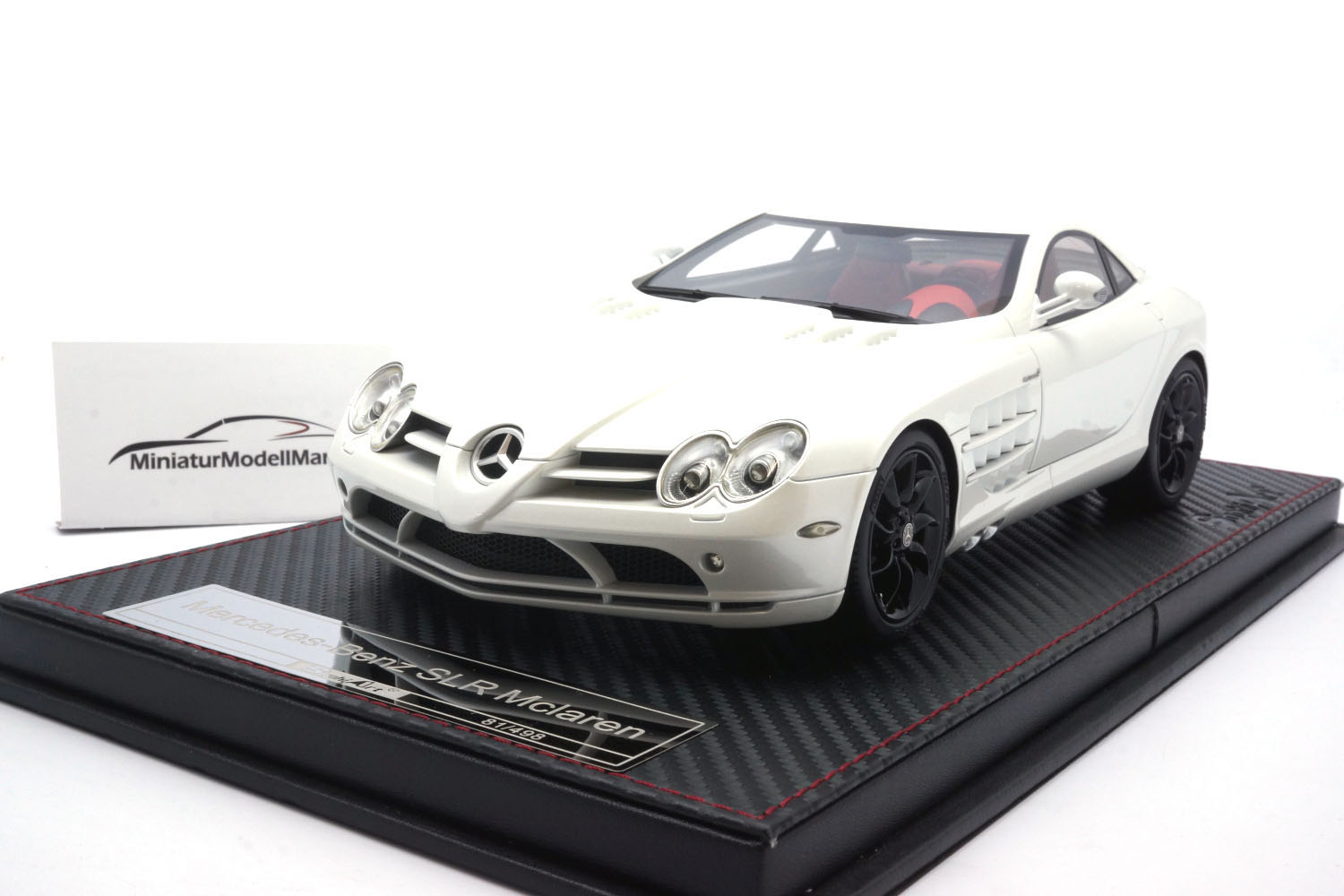 FrontiArt SA006-01 Mercedes-Benz SLR McLaren (W199) Pearl White 1:18