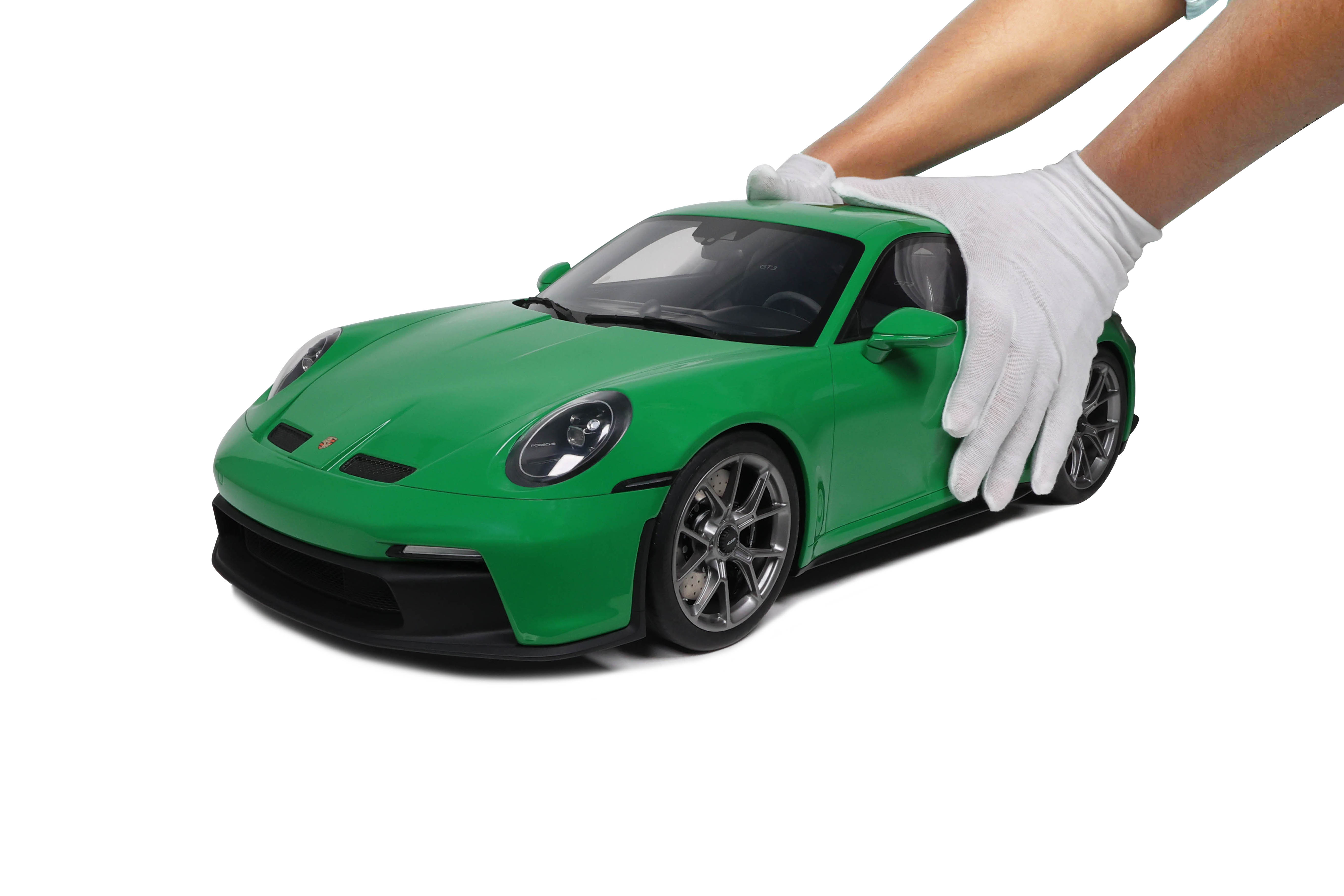 GT-Spirit GTS801601 Porsche 911 (992) GT3 - Green - inkl. Vitrine 1:8