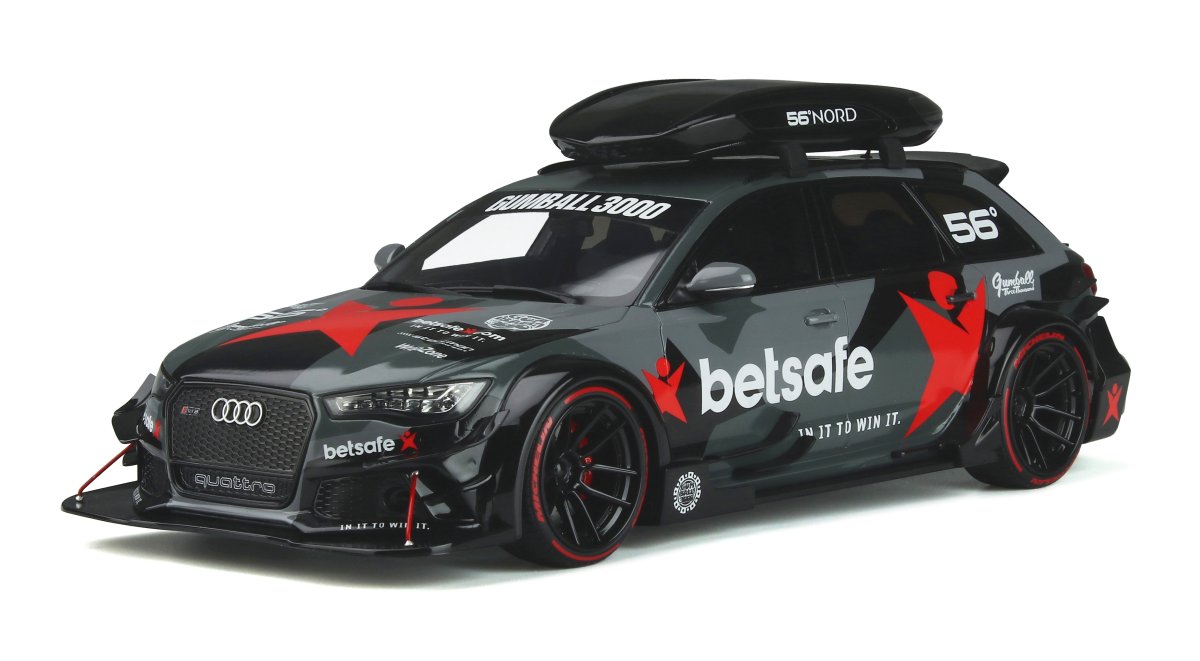 GT-Spirit GT321 Audi RS6 (C7) Avant DTM Camouflage mit Dachbox 1:18