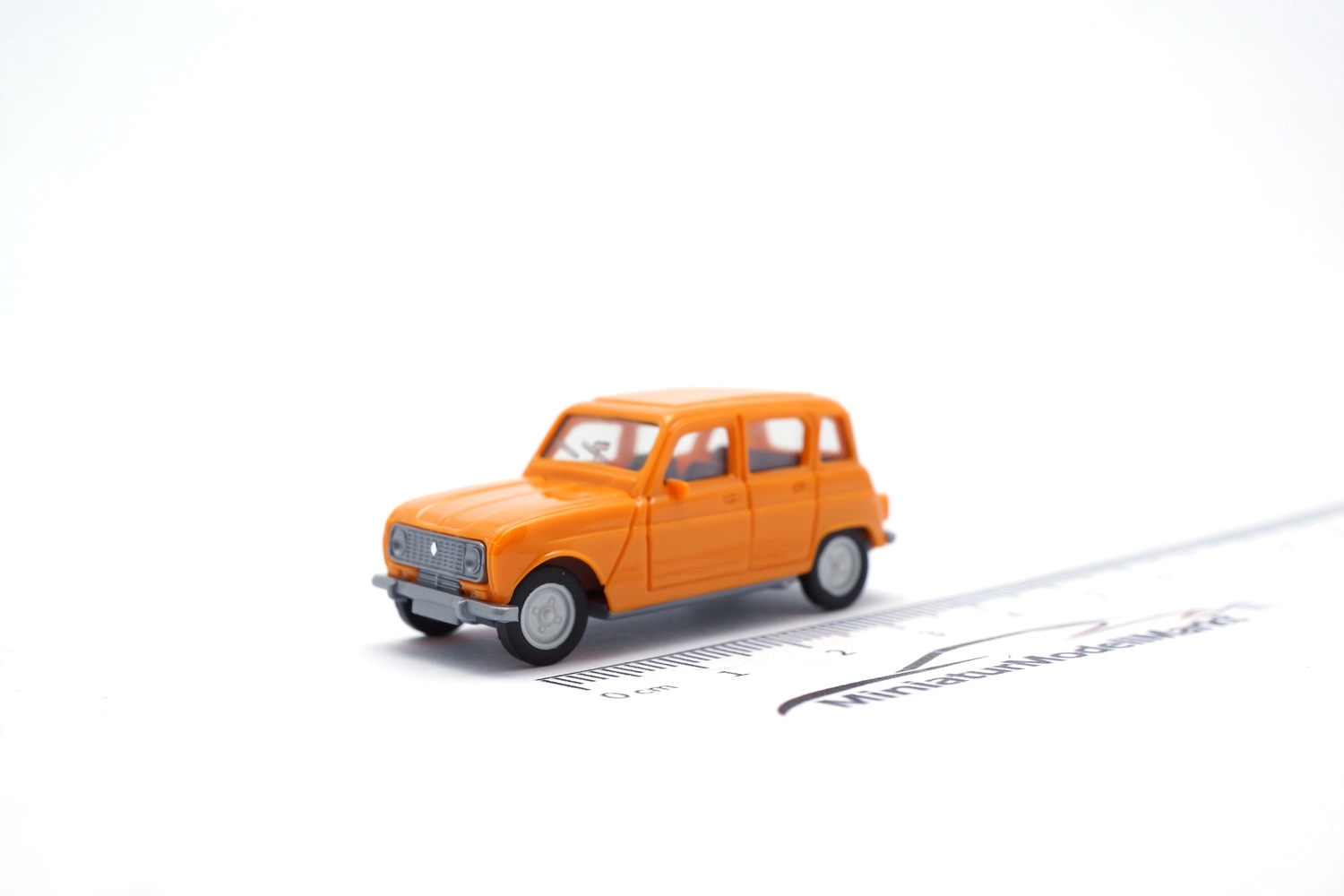 Herpa 020190-010 Renault R4 - orange andalou 1:87