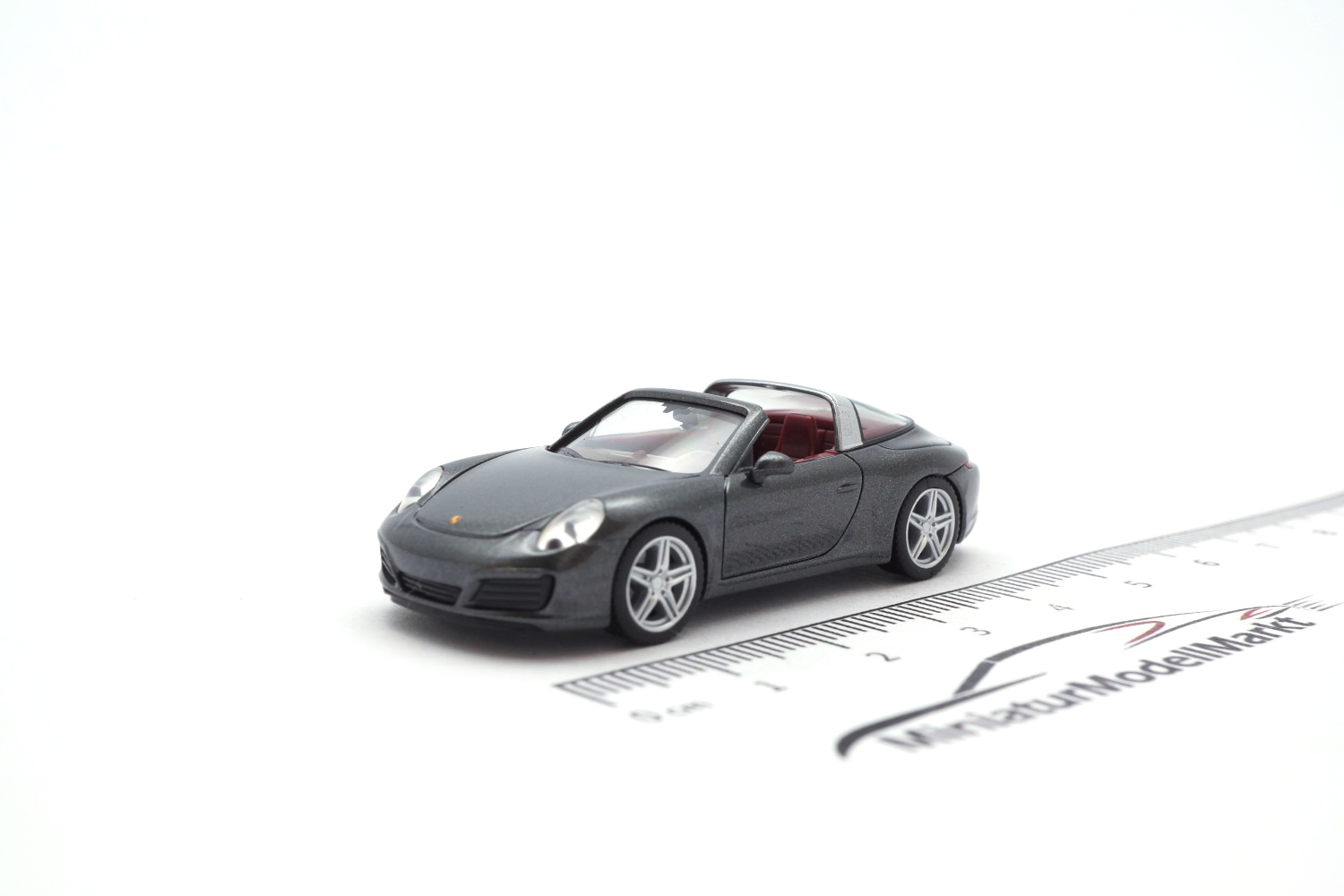 Herpa 038867-002 Porsche 911 Targa 4, achatgrau metallic 1:87