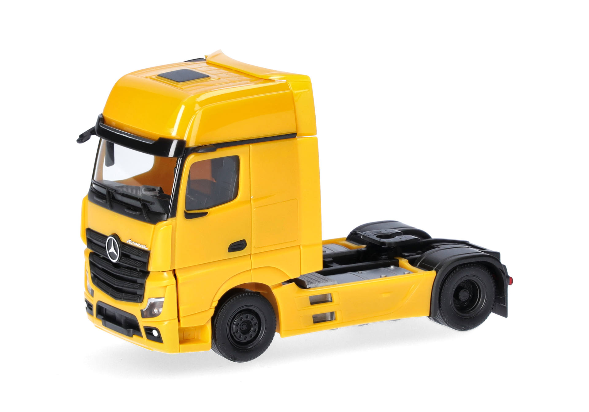 Herpa 317948-002 Mercedes-Benz Actros L 18 Gigaspace Zugmaschine 2achs, ginstergelb 1:87