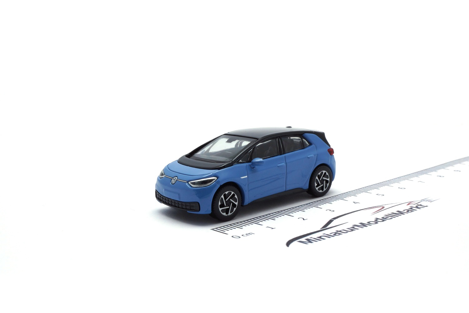 Herpa 421126-002 Volkswagen (VW) ID.3, solid ocean blue 1:87