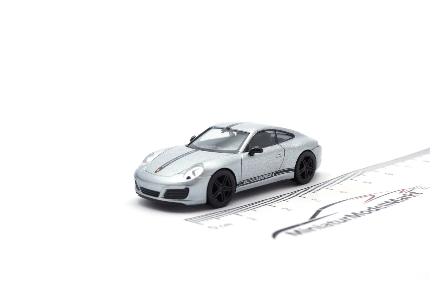 Herpa 430418 Porsche 911 (991) Carrera 4 S - silber 1:87